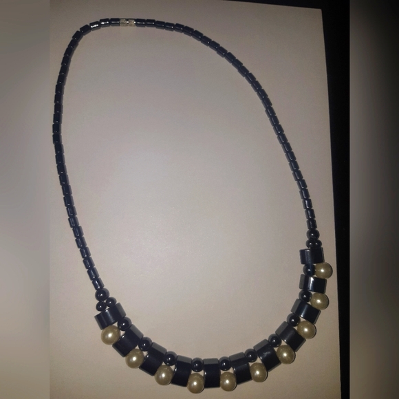 (7) Sleek classy Hematite with Faux Pearl Necklace - Picture 3 of 7